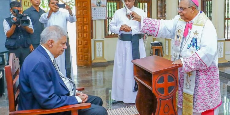 Mannar மன்னார் ஆயரை சந்தித்தார் ஜனாதிபதி ரணில் விக்கிரமசிங்க.