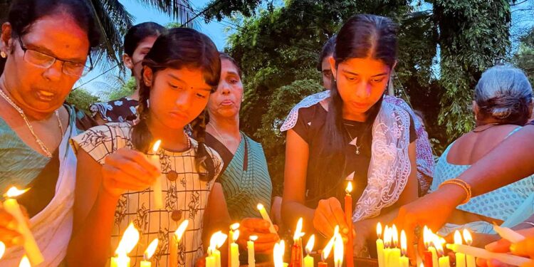 Jaffna நவாலி சென். பீற்றர்ஸ் தேவாலயம் மீதான விமான தாக்குதலின் 29 ஆம் ஆண்டு நினைவு தினம்