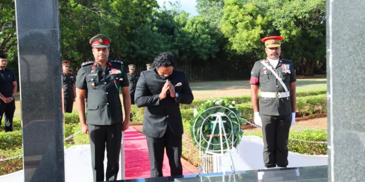 யாழில் உயிரிழந்த இந்திய இராணுவத்தினருக்கு அஞ்சலி.
