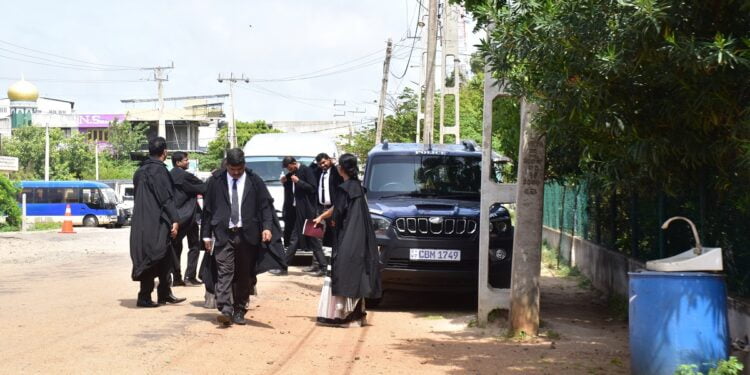 மன்னார்மன்னார் நீதவான் நீதிமன்ற சட்டத்தரணிகள் பணிப்பகிஷ்கரிப்பு.!