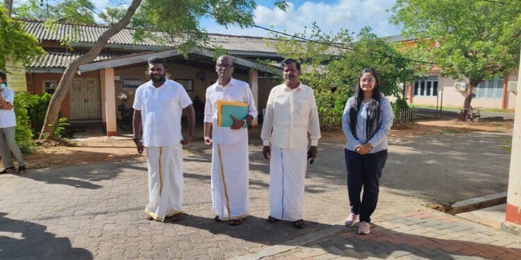 வவுனியாவன்னியில் தமிழரசுக்கட்சி வேட்புமனுத்தாக்கல் செய்தது.