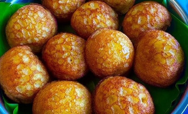 சுவையான பாசிப்பருப்பு பணியாரம் தயார்.