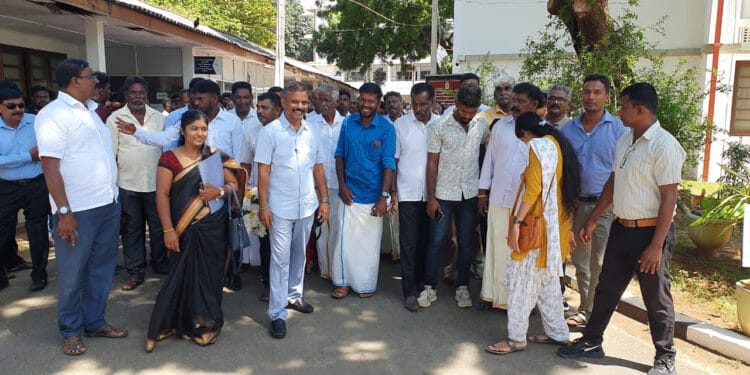 ஐக்கிய மக்கள் சக்தி வேட்புமனு தாக்கல்