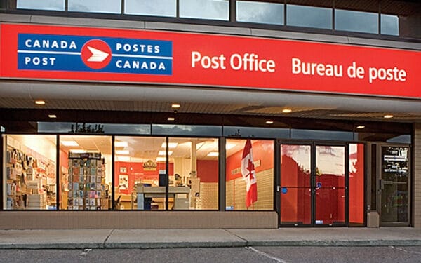 கனடாவில் தபால் பணியாளர்களின் போராட்டத்தினால் பாதிப்பு