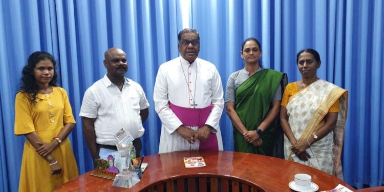 யாழ் ஆயரை சந்தித்த பெண் வேட்பாளர்கள்