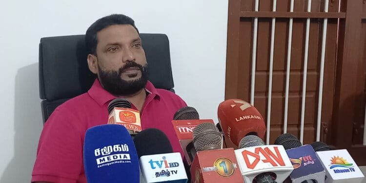 தமிழ் மக்களுக்கு பொருட்கள், பணம் கொடுத்து வாக்கு பெறுவதை றிசாட் – மஸ்தான் நிறுத்த வேண்டும்- ப.உதயராசா எச்சரிக்கை