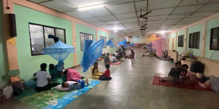 மன்னார் மாவட்டத்தில் வெள்ளம் காரணமாக பாதிக்கப்பட்டவர்களின் எண்ணிக்கை அதிகரிப்பு.