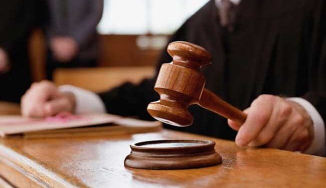 யாழில் கிராம சேவையாளருடன் முரண்பட்ட இருவரும் விளக்கமறியலில்.