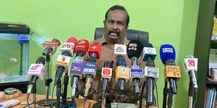 தமிழ் மக்களின் இனப் பிரச்சினை தீர்க்கும்    வகையில் புதிய அரசியல் சாசனம் அமைய வேண்டும் –  செல்வம் அடைக்கலநாதன் கோரிக்கை
