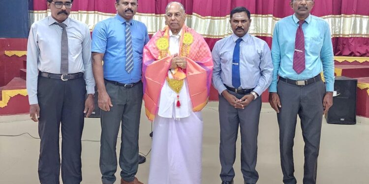 கலாசாலையில் இன்னிசை வேந்தர் பொன் சுந்தரலிங்கத்திற்கு வரவேற்பு.