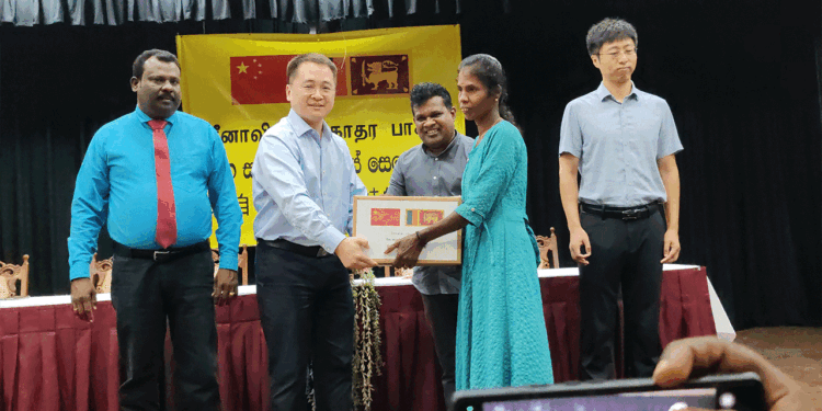 வவுனியாவில் வெள்ள அனர்த்தத்தினால் பாதிப்படைந்த குடும்பங்களுக்கு  உலர்உணவு பொதி வழங்கி வைப்பு.
