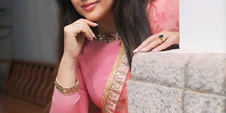 என்றும் பேரழகி மீனா