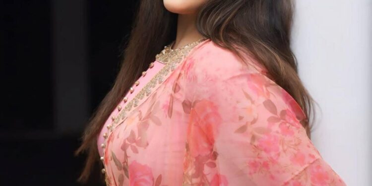 என்றும் பேரழகி மீனா
