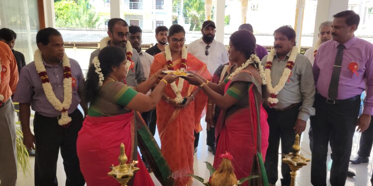 யாழ். மாவட்ட செயலகத்தில் நடைபெற்ற சர்வதேச மகளிர் தினம்