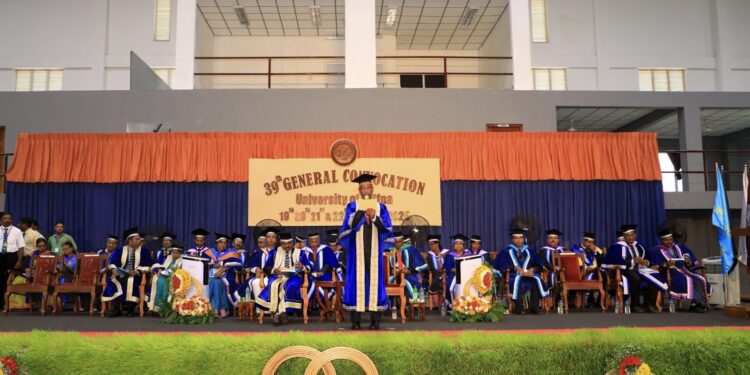 யாழ் பல்கலைக்கழகத்தின் 39 ஆவது பொதுப்பட்டமளிப்பு விழா..