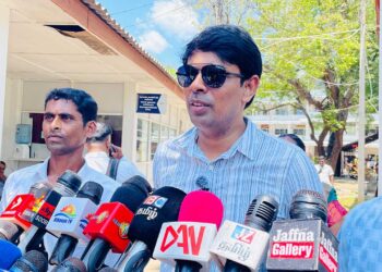 கஜேந்திரகுமாருக்கு ஆதரவாக வைத்தியர் அருச்சுனா இராமநாதன்….