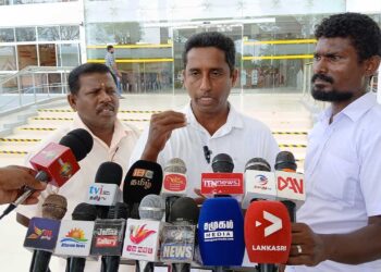 வேட்புமனு தாக்கல் செய்த  தமிழ்தேசிய மக்கள் முன்னணி..