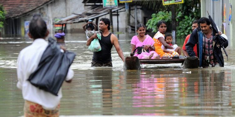 கிளிநொச்சி பிரதேசத்தில் கடும் மழையால் வெள்ளம்…