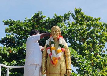 வவுனியாவில் தந்தை செல்வாவின் 48 ஆவது நினைவு தினம் அனுஸ்டிப்பு…