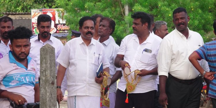 நாங்கள் தமிழர்களுடைய அடையாளத்தை விட்டுக்கொடுக்காது பயணித்துக் கொண்டிருக்கிறோம் – சாள்ஸ் நிர்மலநாதன்