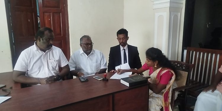 நா. உறுப்பினர் செல்வம் அடைக்கலநாதன் முன்னிலையில் பிரதேசசபை உறுப்பினர்கள் சத்தியபிரமாணம்