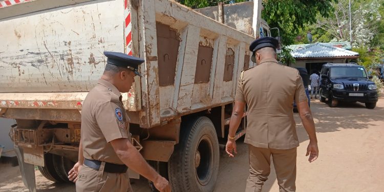 கிளிநொச்சியில் சட்டவிரோதமாக மணல் ஏற்றி சென்ற டிப்பர் மீது  பொலிசார் துப்பாக்கிச்சூடு!