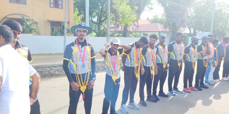 49வது தேசிய விளையாட்டு விழாவில் மூன்றாம் இடத்தினை பெற்ற வடமாகாண அணி வீரர்கள்