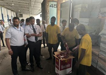சட்டவிரோதமாக நாட்டுக்குள் வெளிநாட்டு சிகரெட்டுகளை கொண்டு வந்த நபர் கைது!