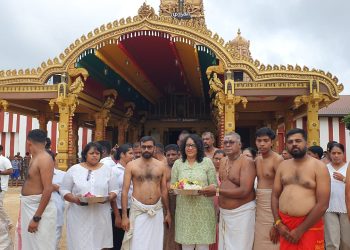 நல்லூரானை வழிபட்ட பிரதமர்