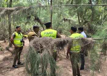 மட்டக்களப்பு சவுக்கடி கடற்கரை பகுதியில் ஆண் ஒருவர் உயிரிழந்த நிலையில் சடலமாக மீட்பு!