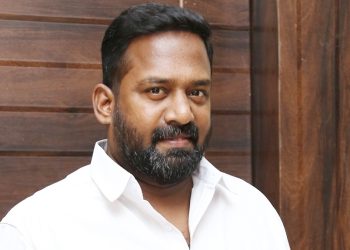 தமிழ் சினிமாவில் இயக்குனர் அவதாரம் எடுக்கும் ரோபோ சங்கர்
