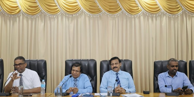 யாழில் டெங்கு நோயை கட்டுப்படுத்தல் தொடர்பான விசேட கலந்துரையாடல்