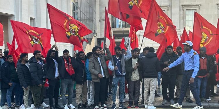 லண்டனில் தமிழீழ தேசியக் கொடி நாள்
