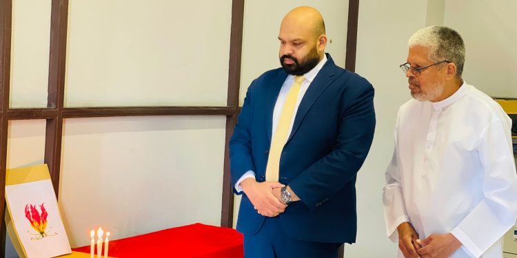 மாவீரர்களுக்கு பாராளுமன்ற வளாகத்தில் சானுக்கியன் MP அஞ்சலி!