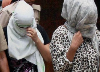 யாழில். சொகுசு வீட்டில் தவறான தொழில்