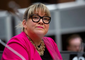 தேர்தல் தோல்விக்காகத் தலைமையை மாற்றத் துடிப்பது முறையற்றது –  ஜென்னி பைர்ன்