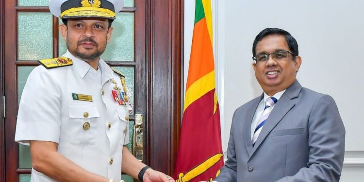 புதிய கடற்படை தளபதியாக டேமியன் பெர்னாண்டோ நியமனம்