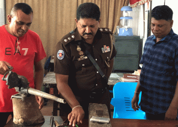 மட்டக்களப்பில் போலி தங்க ஆபரணங்களை வடிவமைத்தவர் கைது