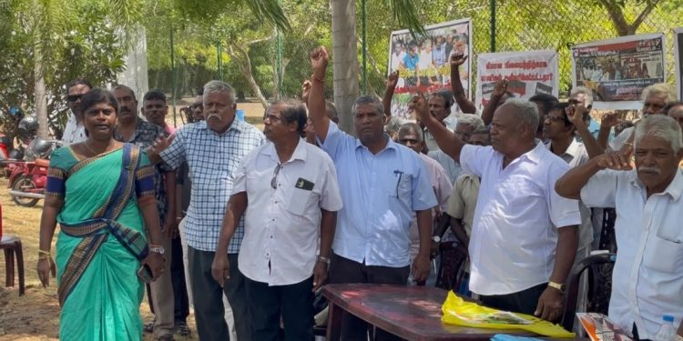 மயிலிட்டியில் 14ஆவது வாரமாக தொடரும் போராட்டம்