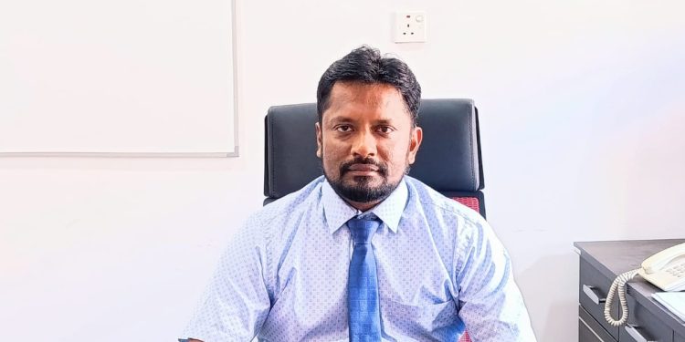 வடக்கில் இருந்து குறைப்பாடுகளுடன் சேவையில் ஈடுபடும் சொகுசு பேருந்துகள் தொடர்பில் அறியத்தரவும் – சூ.விமலேஸ்வரன்