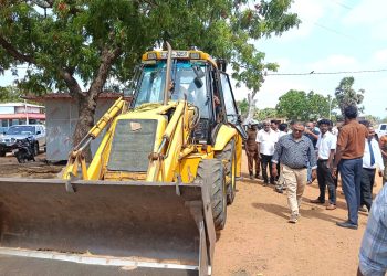 முல்லைத்தீவு – கோவில் குடியிருப்பு பழைய பூங்கா வீதியின் புனரமைப்பு பணிகள் ஆரம்பம்