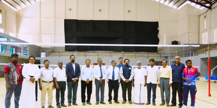 யாழில் இடம்பெறும் கரப்பந்தாட்ட போட்டி – மூன்று அணிகள் பங்கேற்பு