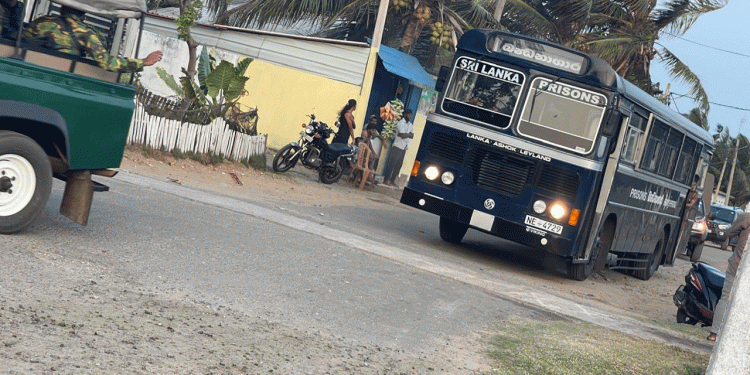 யாழ் சிறைக்கு மாற்றப்பட்டுள்ள 60 சிறைக் கைதிகள்