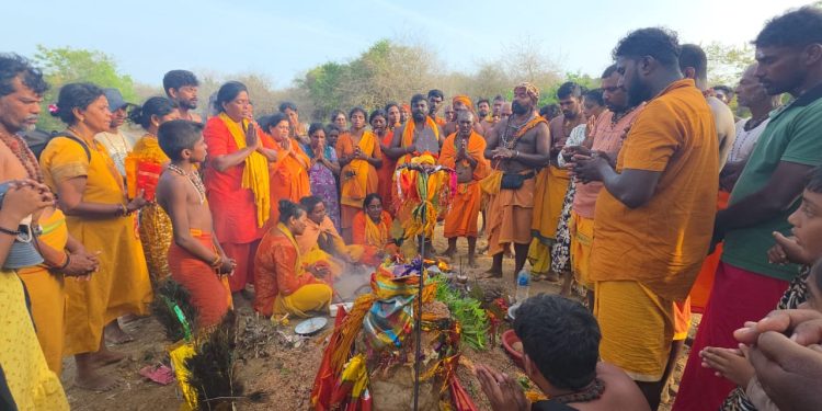 அடர்ந்த கானகத்தைக் கடந்து கதிர்காமத்தை வந்தடைந்த பாதயாத்திரை பக்தர்கள்