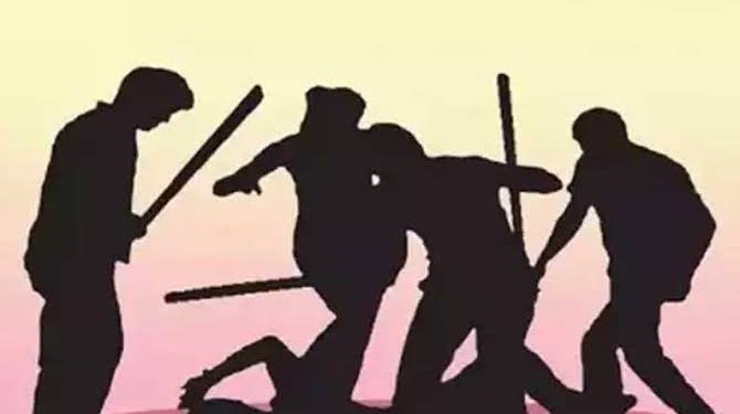 யாழில் வாள் வெட்டு – மூவர் வைத்தியசாலையில்