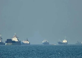 ஹார்முஸ் நீரிணை போக்குவரத்து மீட்சி – எண்ணெய் விலையில்  சரிவு!