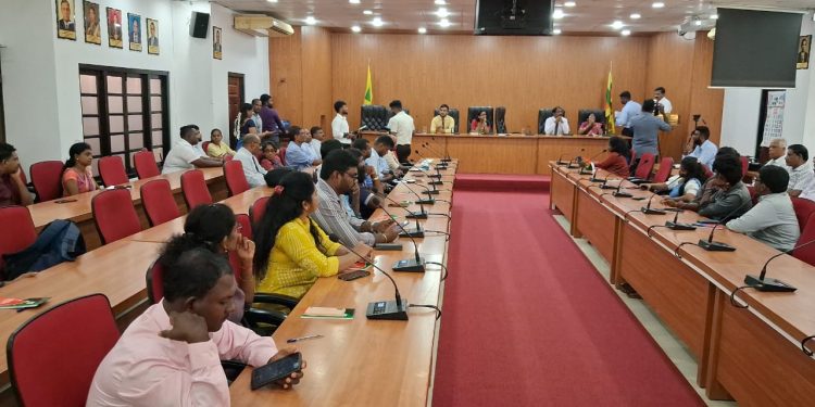 யாழ்ப்பாணம் – கிளிநொச்சி ஊடகவியலாளர்களோடு கலந்துரையாடிய வெகுசன ஊடக பிரதி அமைச்சர்!