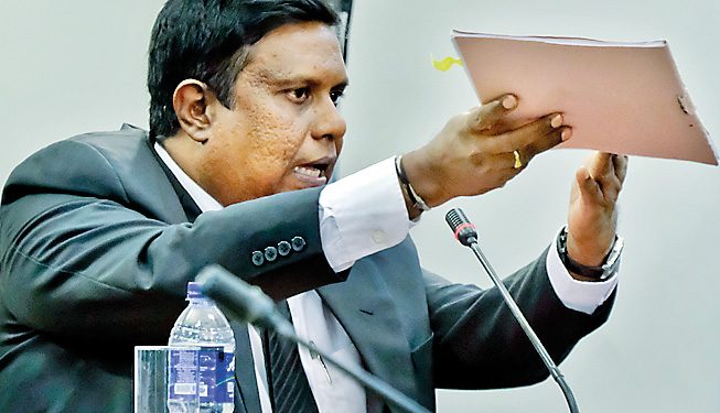 இலங்கையின் மேலதிக சொலிசிட்டர் ஜெனரல் ஜனாதிபதி சட்டத்தரணி திலீப பீரிஸ் விடுத்துள்ள கோரிக்கை