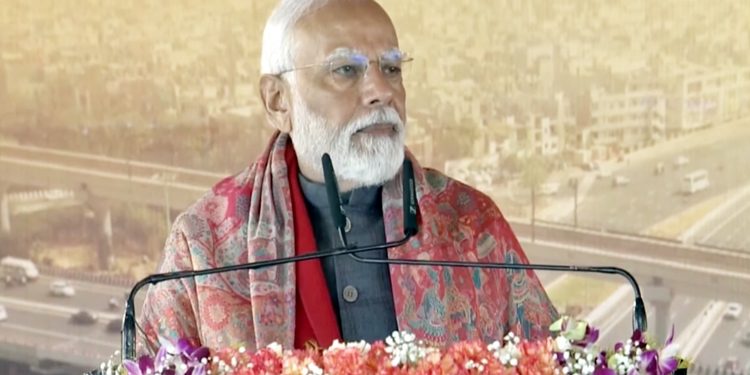 உலகளாவிய நெருக்கடிக்கு மத்தியிலும் பிரகாசிக்கும் இந்திய பொருளாதாரம்: பிரதமர் மோடி