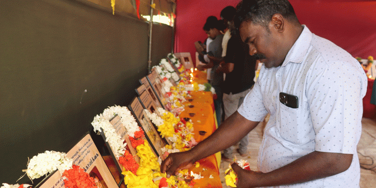 முல்லைத்தீவில் செஞ்சோலைப் படுகொலையின் 20 ஆம் ஆண்டு நினைவு தினம் அனுஷ்டிப்பு